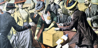 En 1908, à la une du Petit Journal, Hubertine Auclert entourée de militantes féministes vide l'urne d'un bureau de vote à Paris.