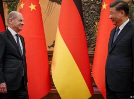 Με το βλέμμα στραμμένο στις αγορές, ο Γερμανός καγκελάριος συναντήθηκε στο Πεκίνο με τον Κινέζο πρόεδρο.