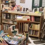 Τα...ευτυχισμένα μικρά βιβλιοπωλεία σε Ανάφη, Σίκινο, Αντίπαρο και Νάξο!