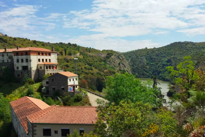 Το εγκαταλελειμμένο Salto de Castro, ο Αμερικανός επιχειρηματίας και το σχέδιο αναγέννησης